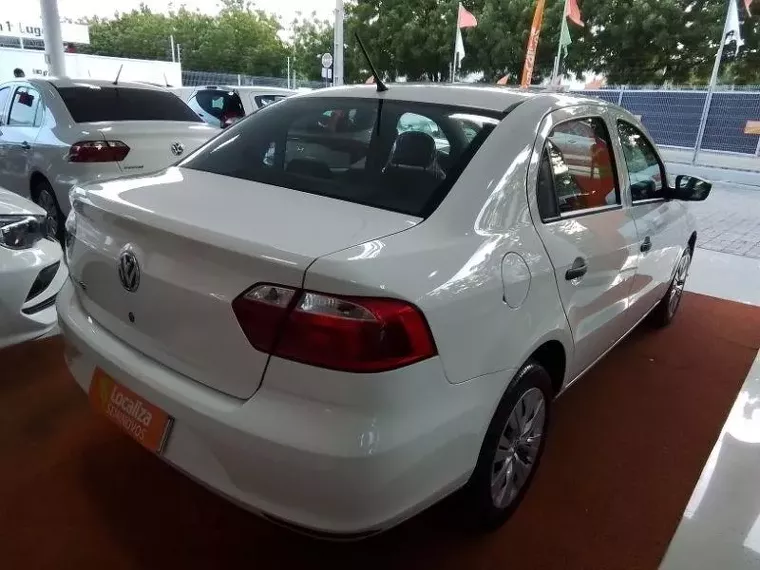 Volkswagen Voyage Branco 2