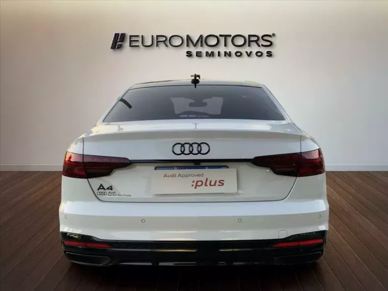 Audi A4 Branco 14