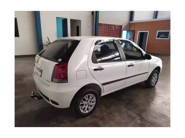 Fiat Palio Branco 2