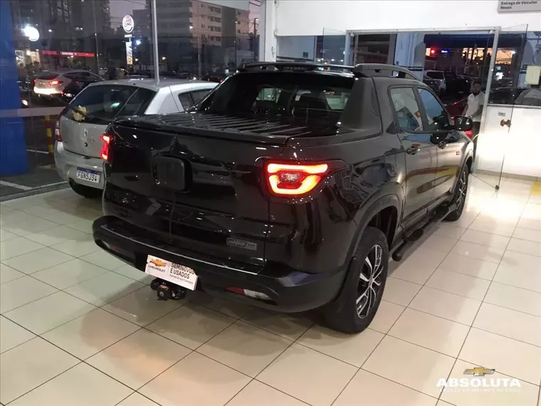 Fiat Toro Preto 2