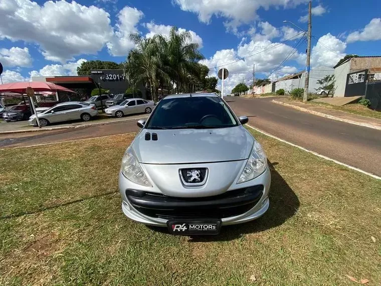 Peugeot 207 Prata 2