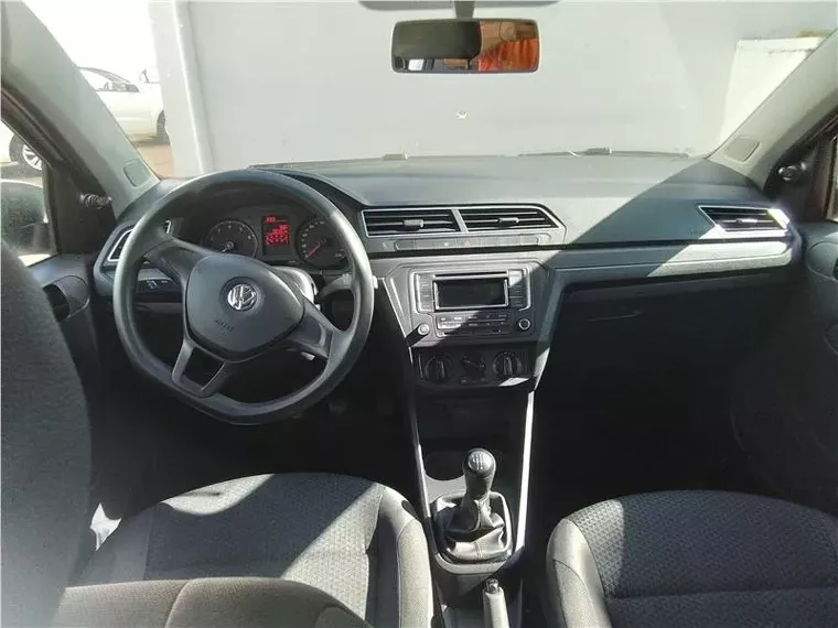 Volkswagen Voyage Branco 3