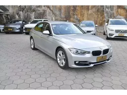 BMW 320i