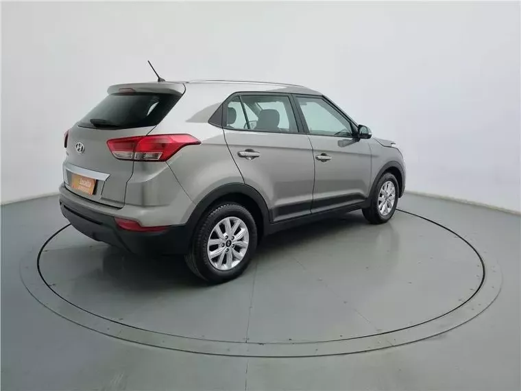 Hyundai Creta Prata 9