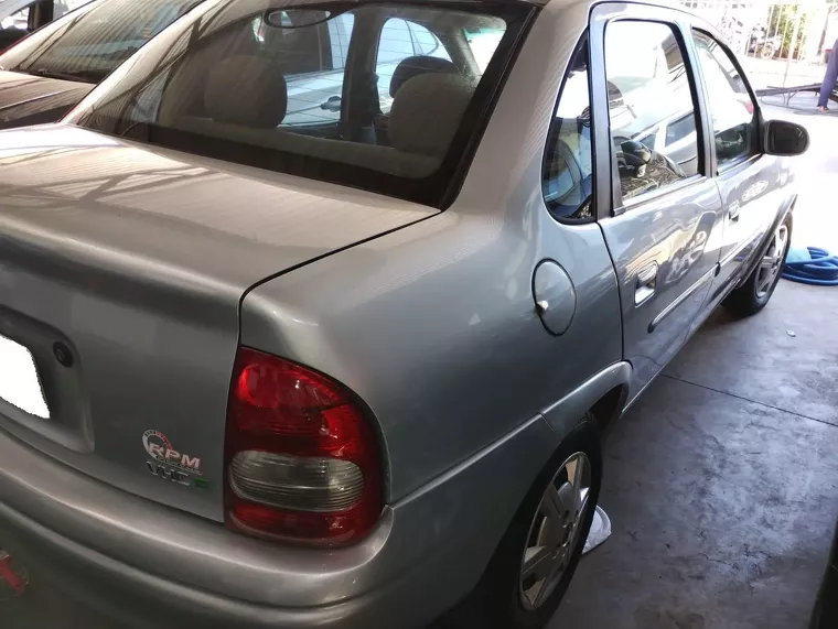 Chevrolet Corsa Prata 6