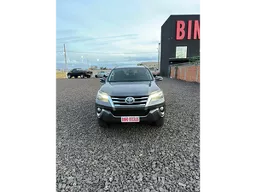 Toyota Hilux SW4