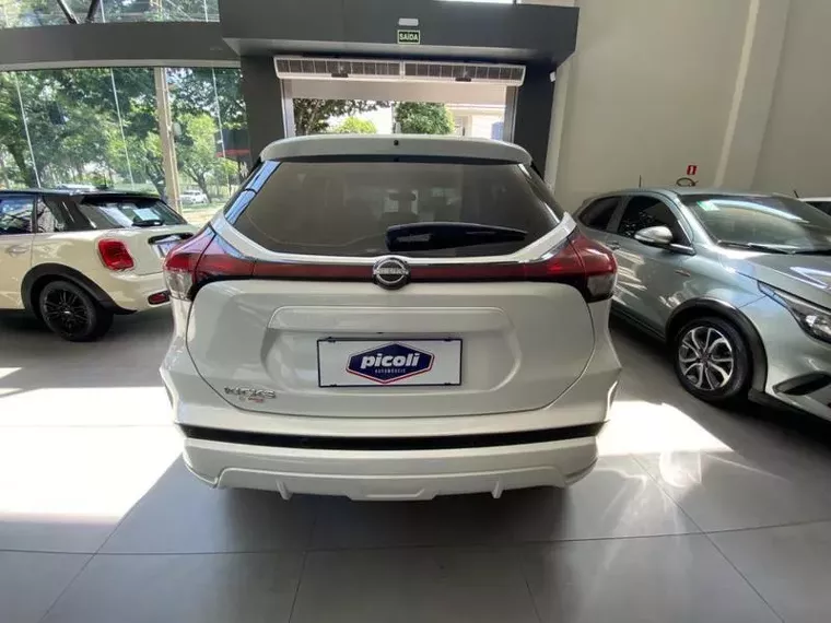 Nissan Kicks Branco 6