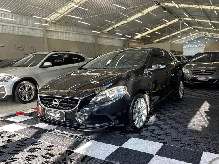 Volvo V40 Preto 4