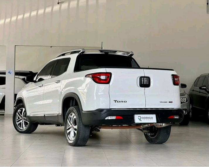 Fiat Toro Branco 3