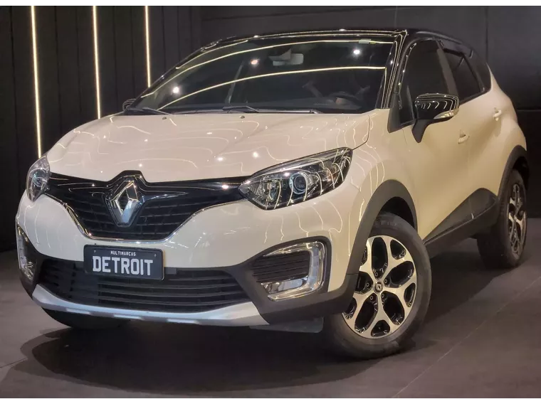 Renault Captur Bege 1