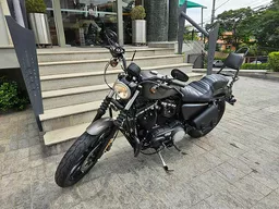 Sportster 883