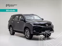 Toyota Hilux SW4