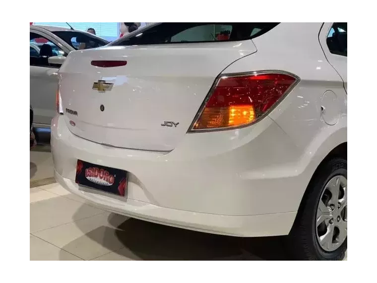 Chevrolet Prisma Branco 2