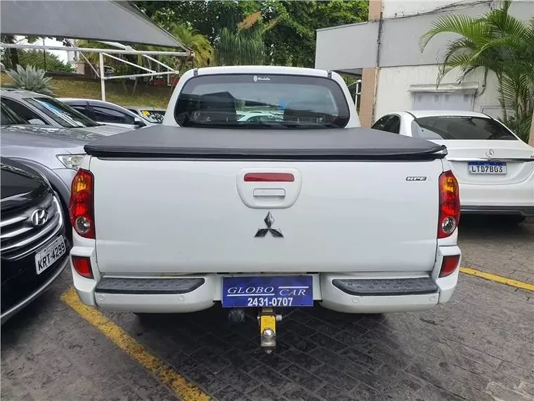 Mitsubishi L200 Triton Branco 11