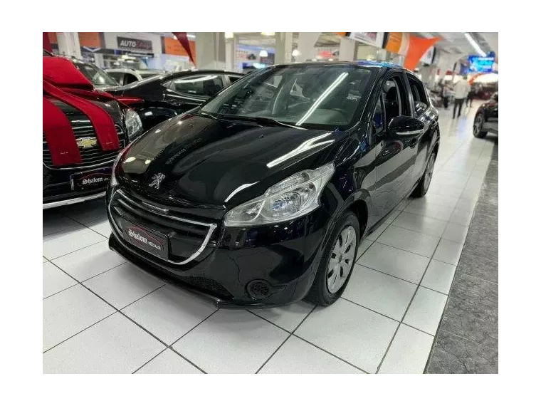 Peugeot 208 Preto 3