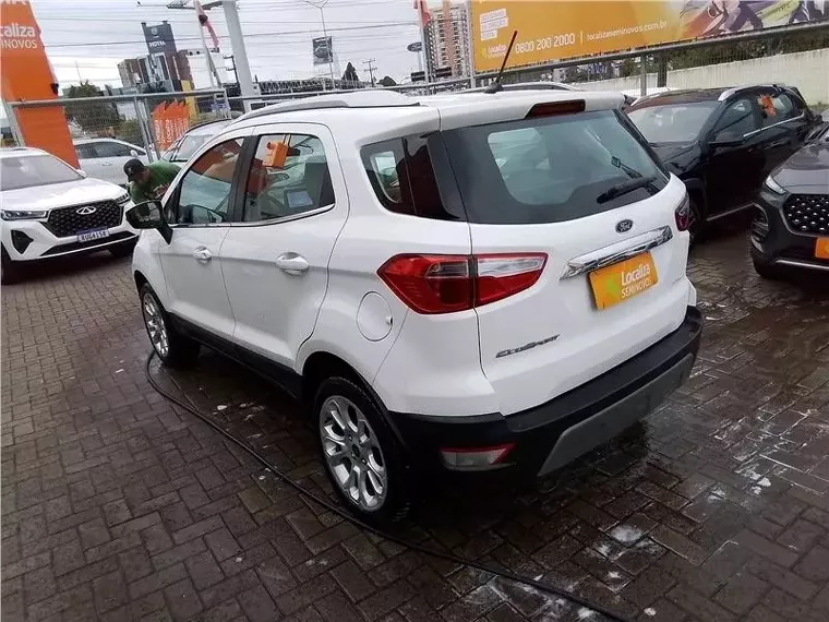 Ford Ecosport Branco 11