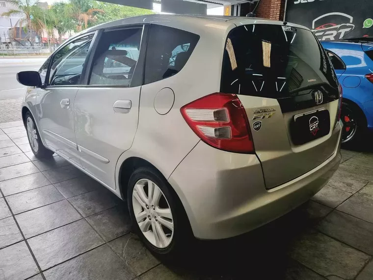 Honda FIT Prata 9