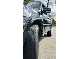 Mitsubishi Pajero Full