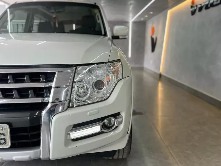 Mitsubishi Pajero Full Branco 2