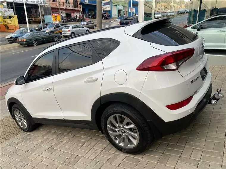 Hyundai Tucson Branco 2