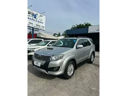 Toyota Hilux SW4