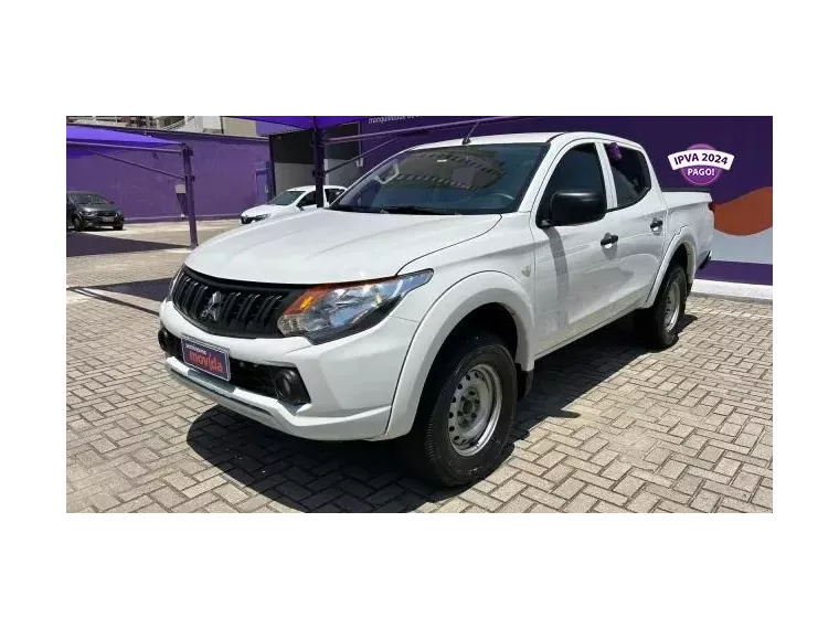 Mitsubishi L200 Branco 7