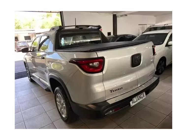 Fiat Toro Prata 6