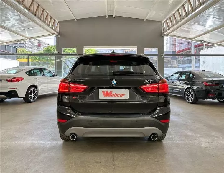 BMW X1 Preto 7