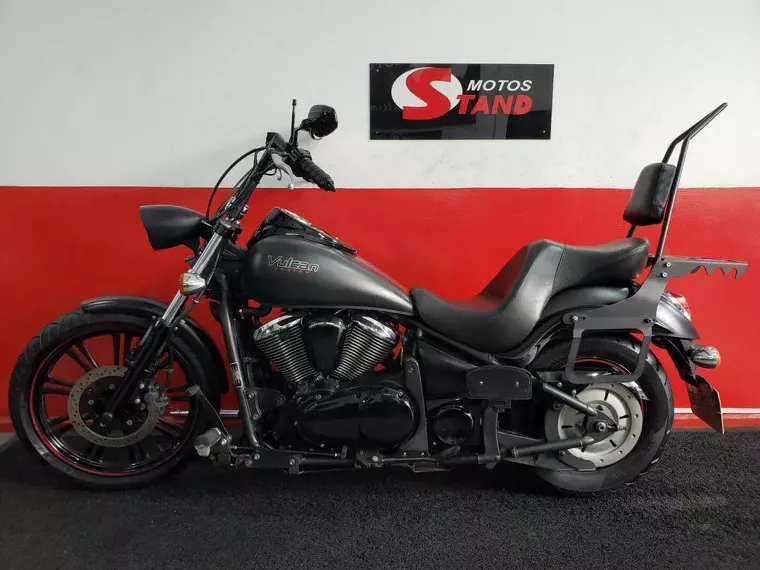 Kawasaki Vulcan Preto 4