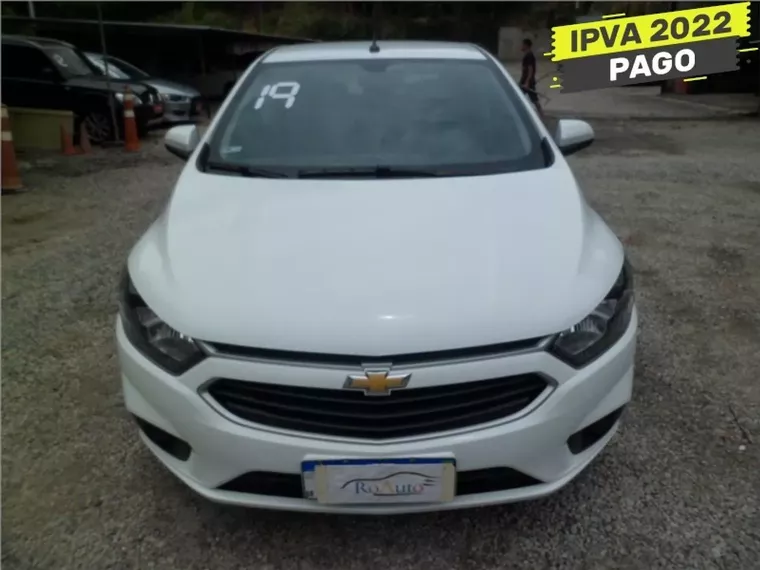 Chevrolet Onix Branco 1