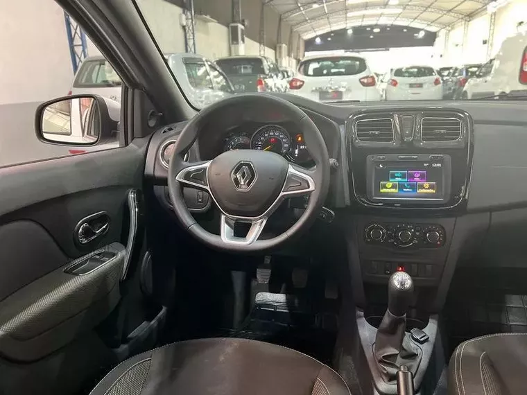 Renault Sandero Prata 6