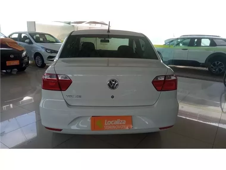 Volkswagen Voyage Branco 6