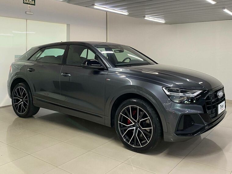 Audi Q8 Cinza 8