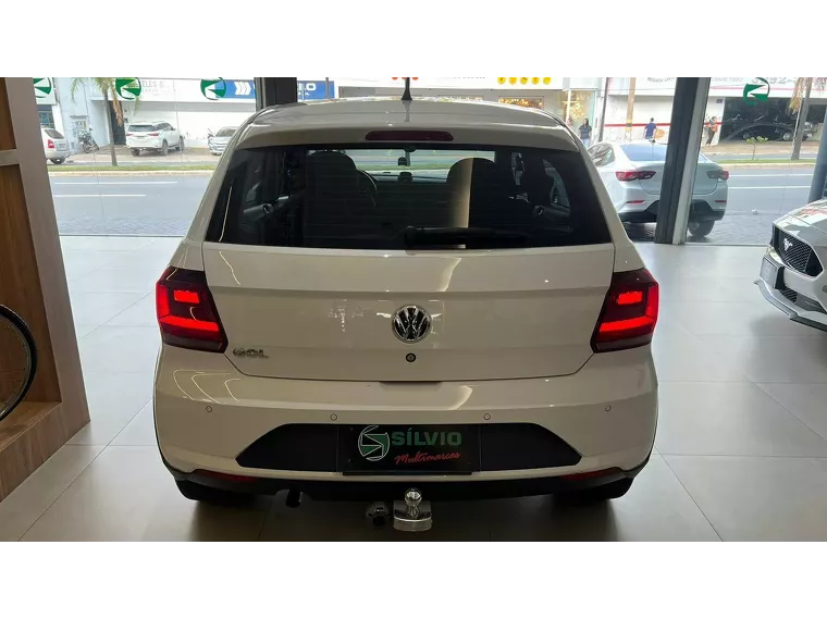 Volkswagen Gol Branco 10