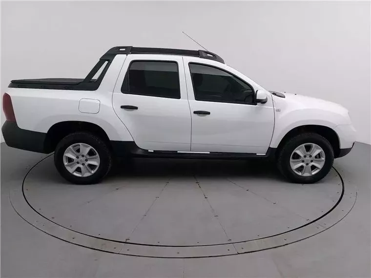 Renault Duster Oroch Branco 16