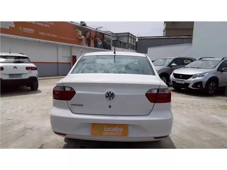 Volkswagen Voyage Branco 6