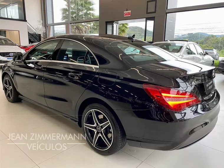 Mercedes-benz CLA 180 Preto 17