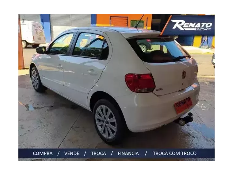 Volkswagen Gol Branco 2