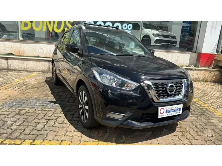 Nissan Kicks Preto 7