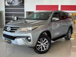 Toyota Hilux SW4