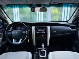 Toyota Hilux SW4