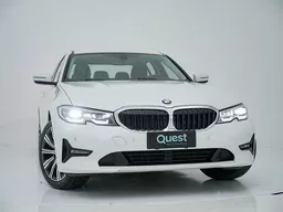 BMW 320i