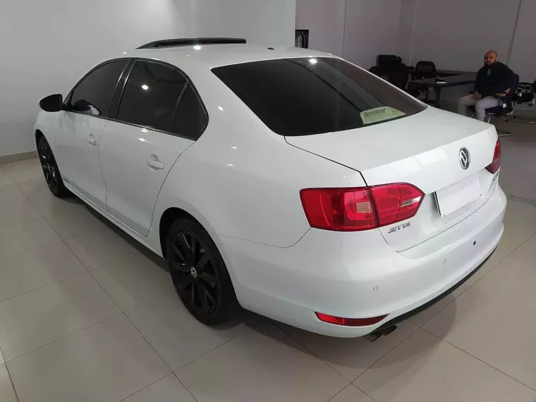 Volkswagen Jetta Branco 10