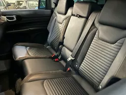 Jeep Commander
