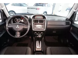Mitsubishi Pajero TR4