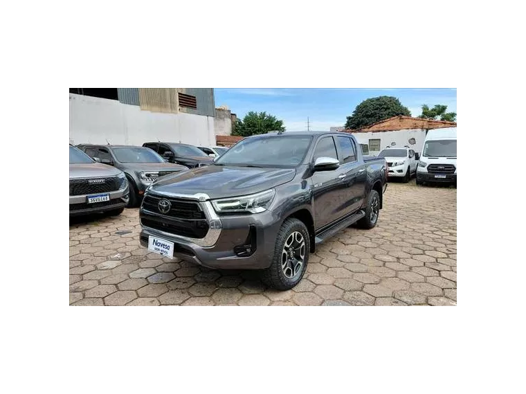 Toyota Hilux Hilux CD 4x4 2.8 Diesel Mec. 2023