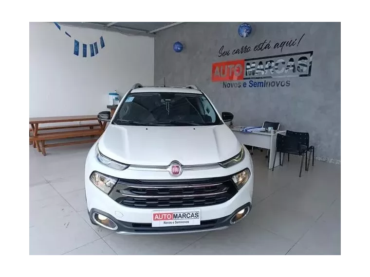 Fiat Toro Branco 4