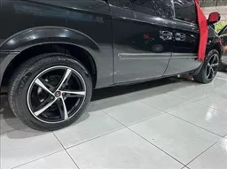Chrysler Caravan