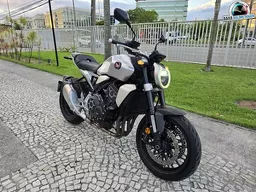 CB 1000