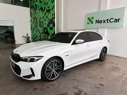 BMW 330e
